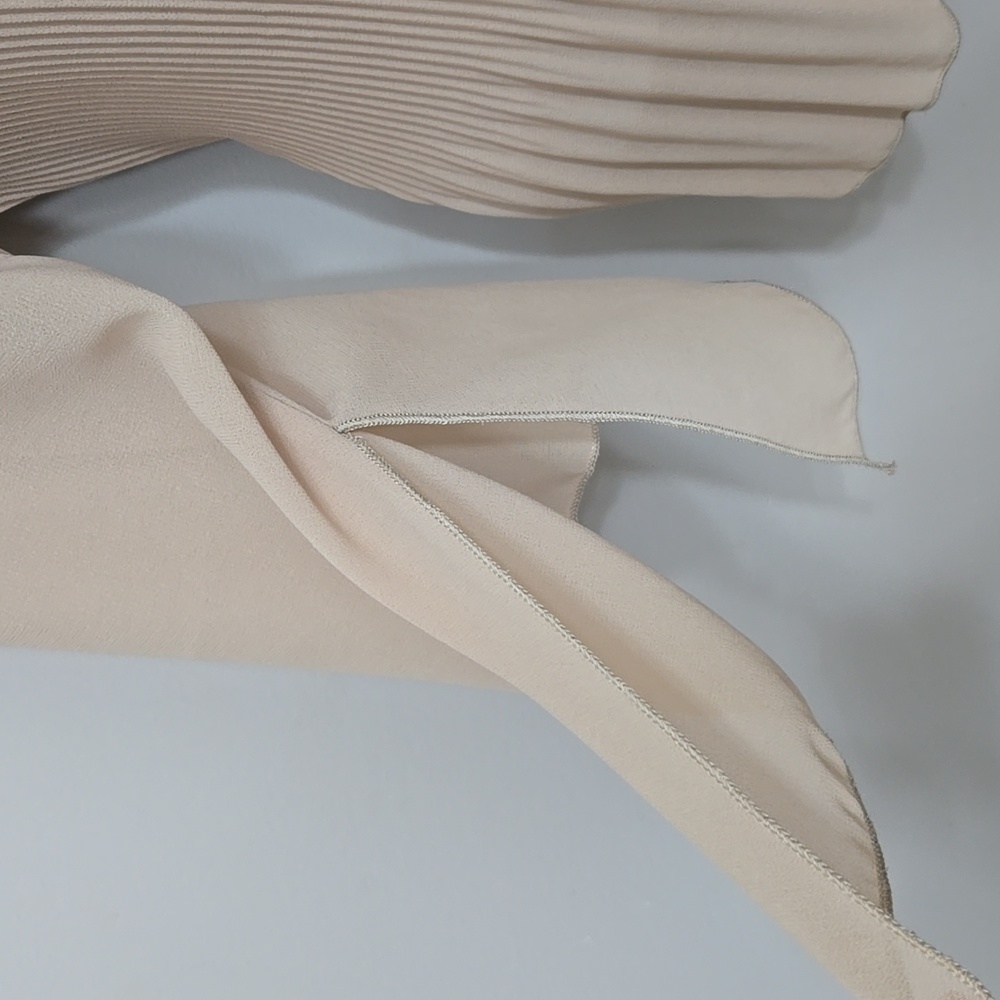 C.O.C Blouse - Picture 2 of 5